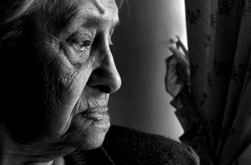 gent gran tercera edat avis depressió